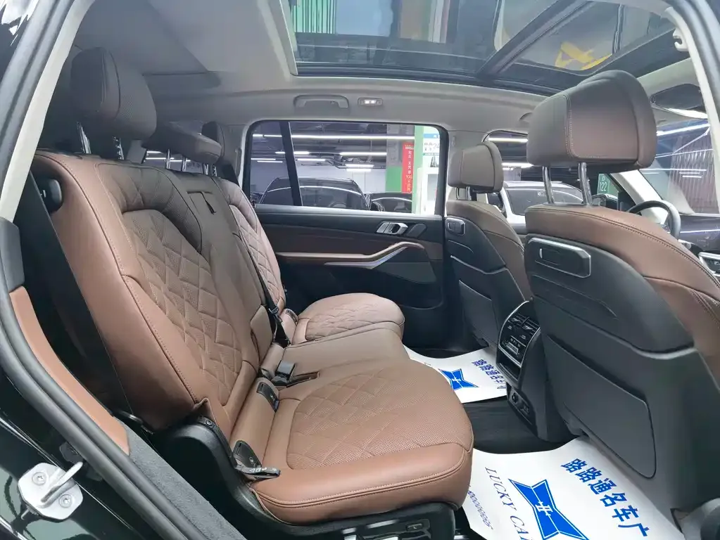 BMW X7 2024 из CN, фото 6