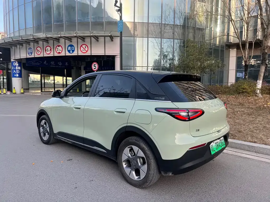 Geely Starburst — фото 8