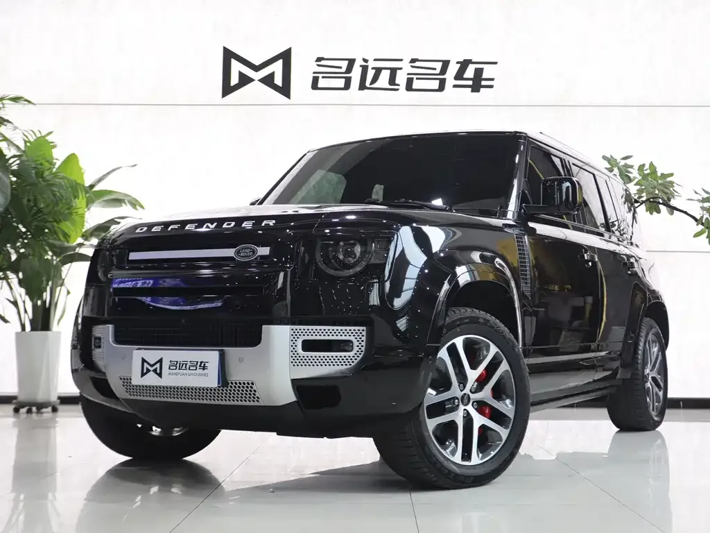 Land Rover Defender — фото 1