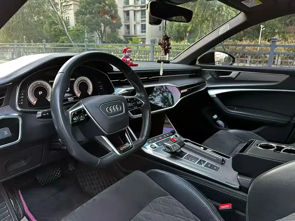 Audi A6L 2022 из CN, фото 6