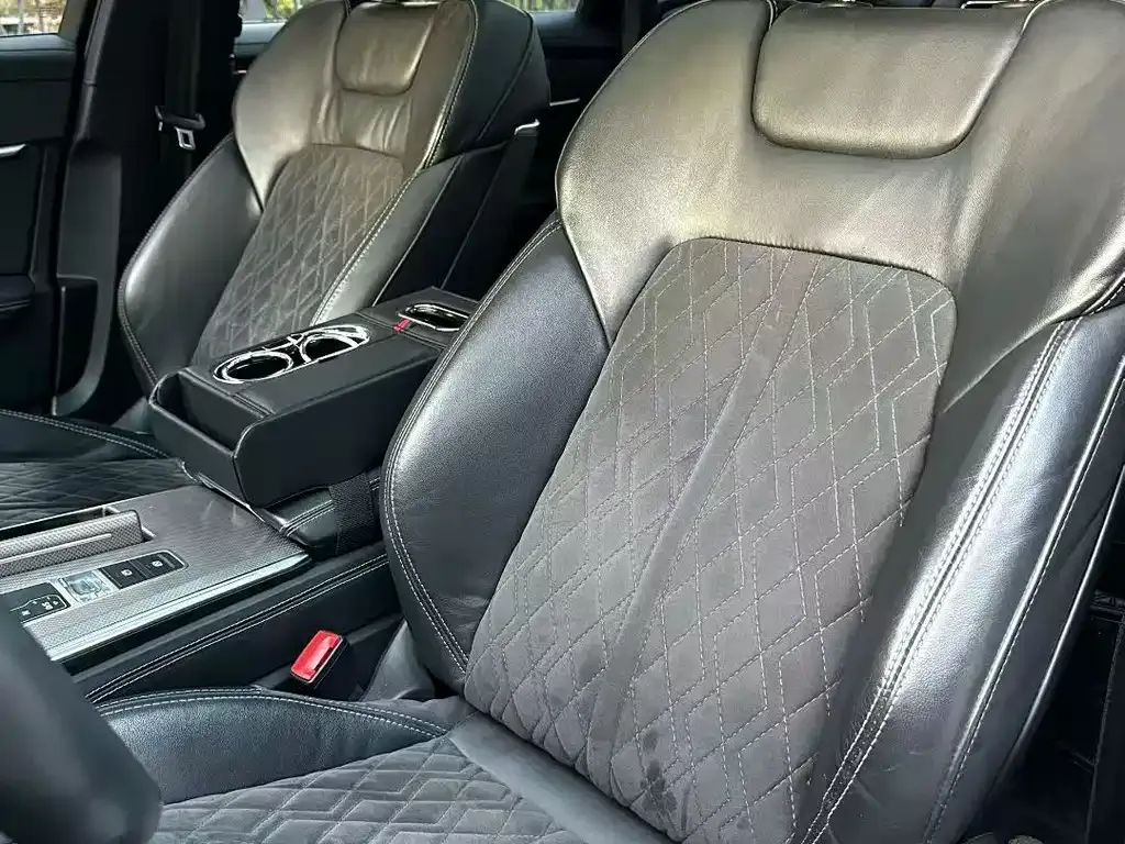 Audi A6L 2022 из CN, фото 4