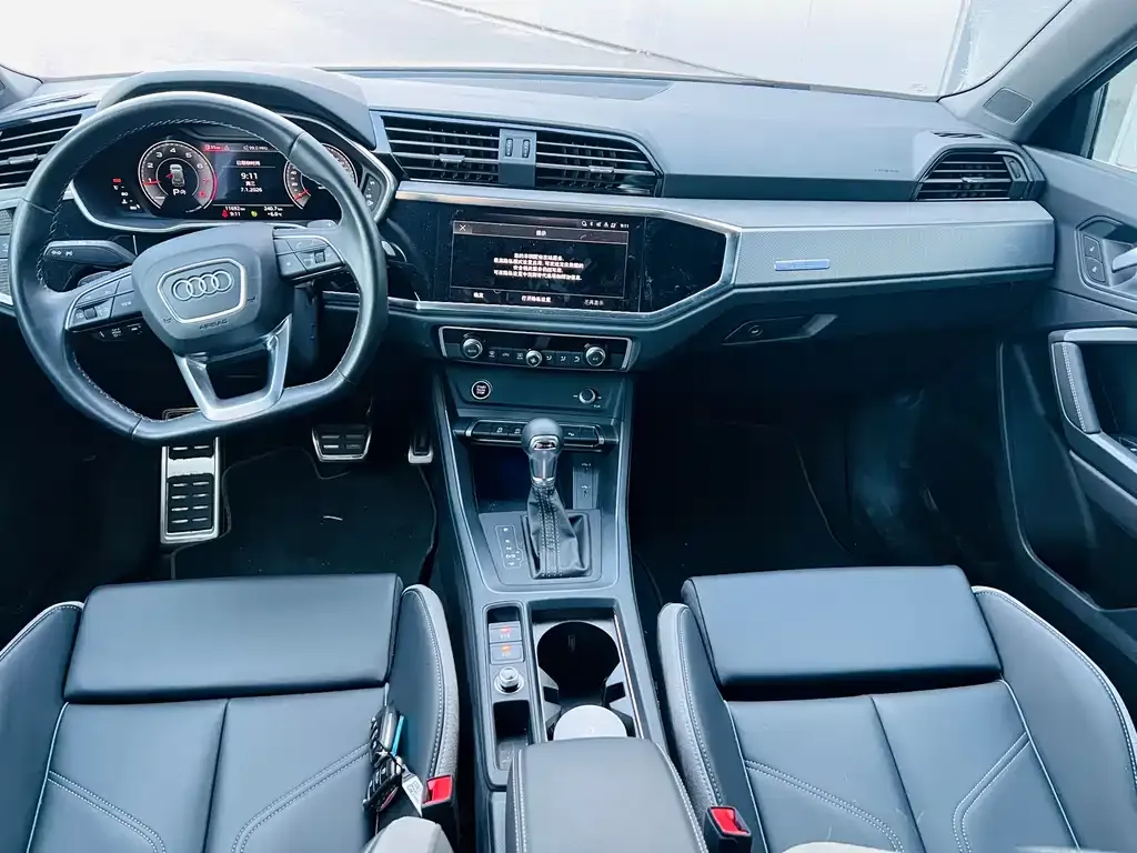Audi Q3 — фото 5
