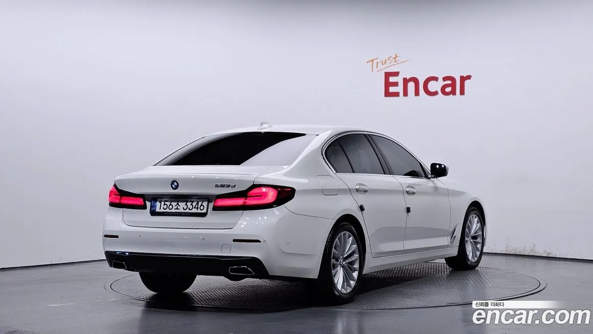 BMW 5-Series 2021 из KR, фото 2