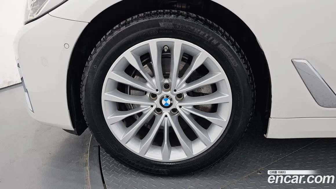 BMW 5-Series 2021 из KR, фото 5