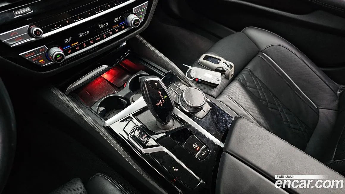 BMW 5-Series 2021 из KR, фото 9