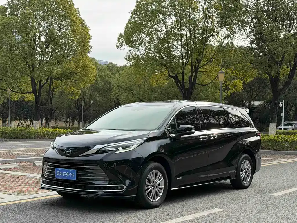 Toyota Sienna 2022 из CN, фото 1