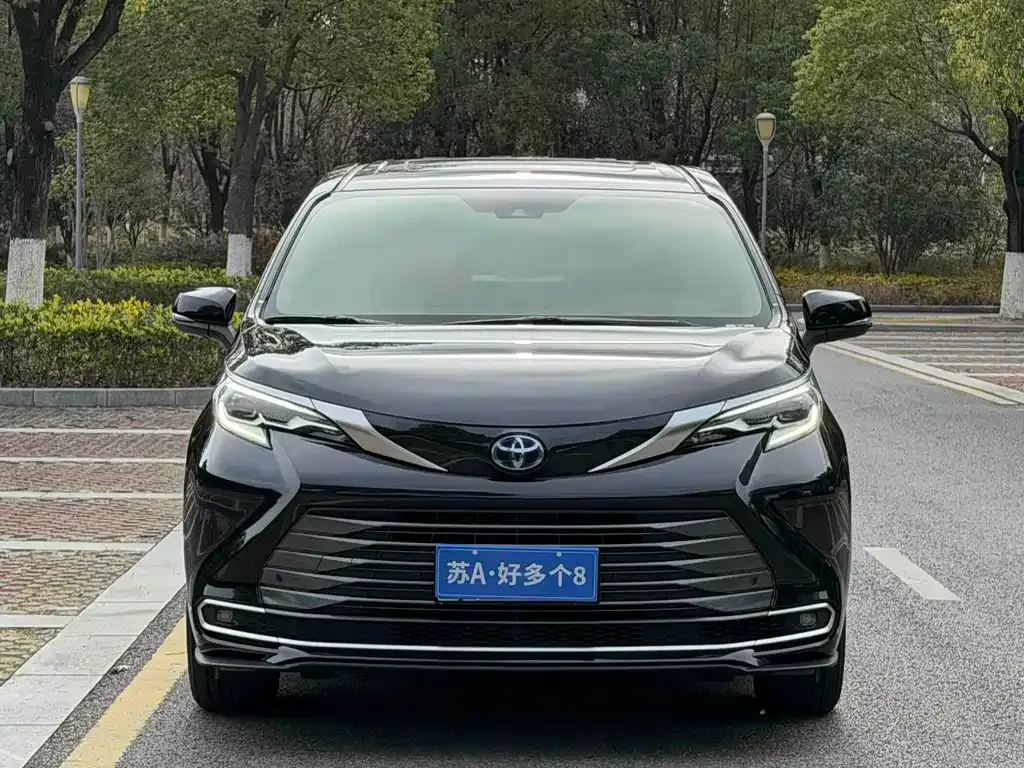 Toyota Sienna 2022 из CN, фото 6