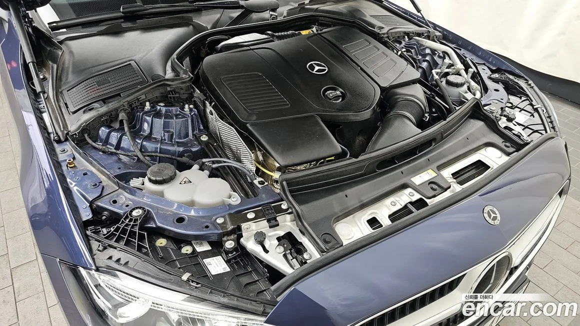 Mercedes-Benz C-Class — фото 10