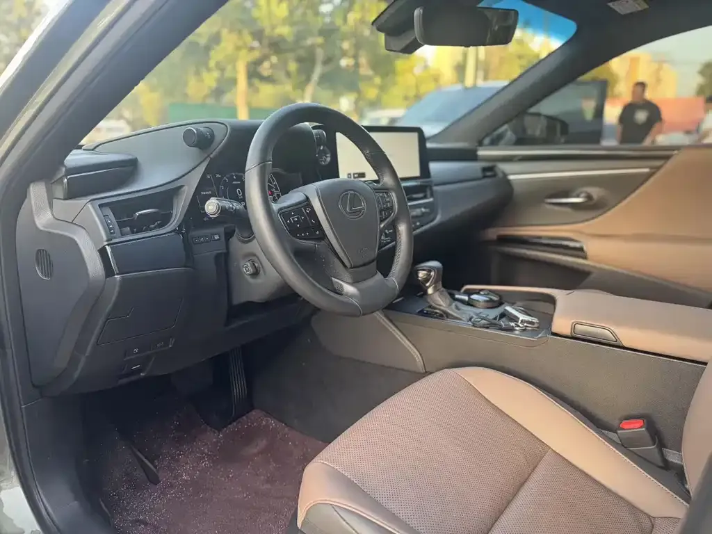 Lexus ES 2023 из CN, фото 7