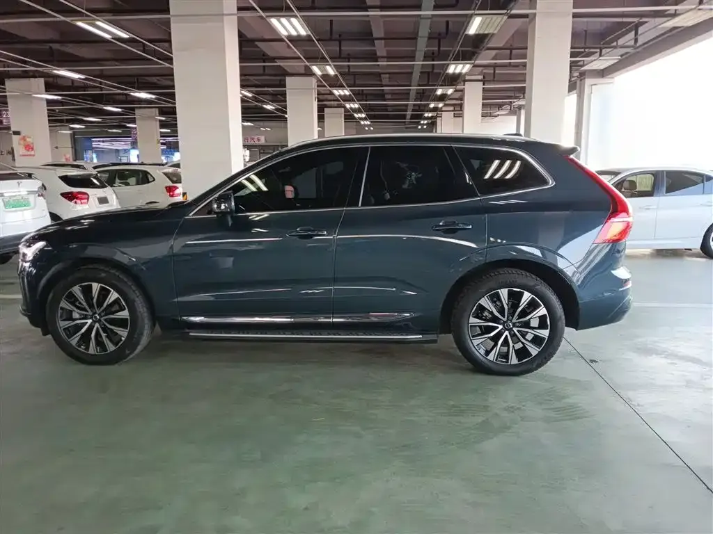 Volvo XC60 2023 из CN, фото 5