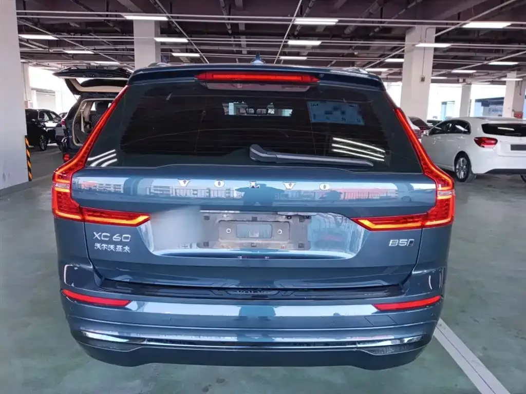 Volvo XC60 2023 из CN, фото 6