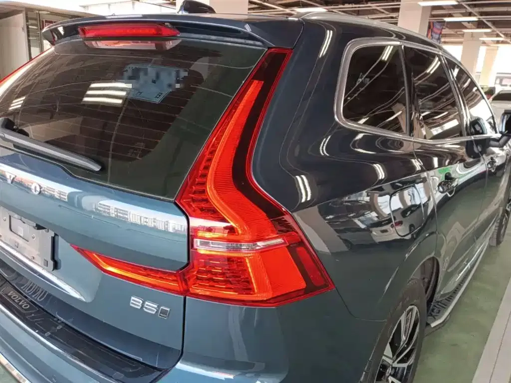 Volvo XC60 2023 из CN, фото 8