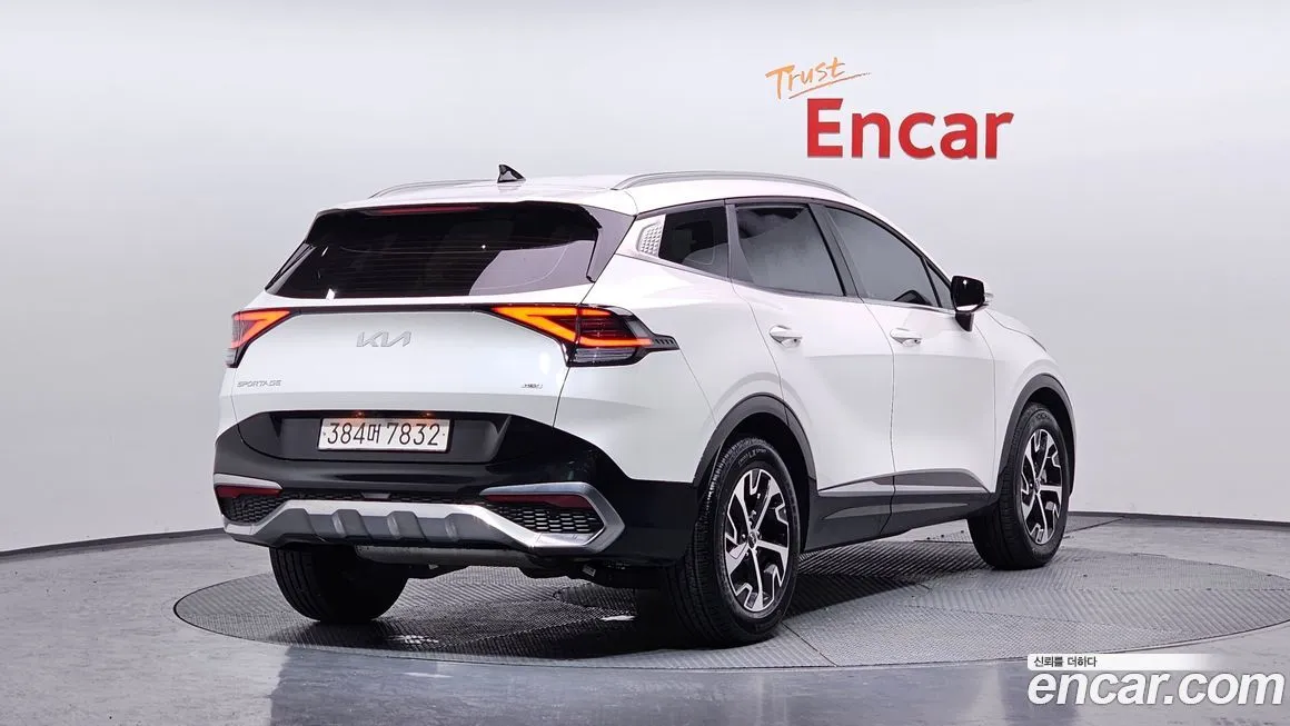 Kia Sportage — фото 8