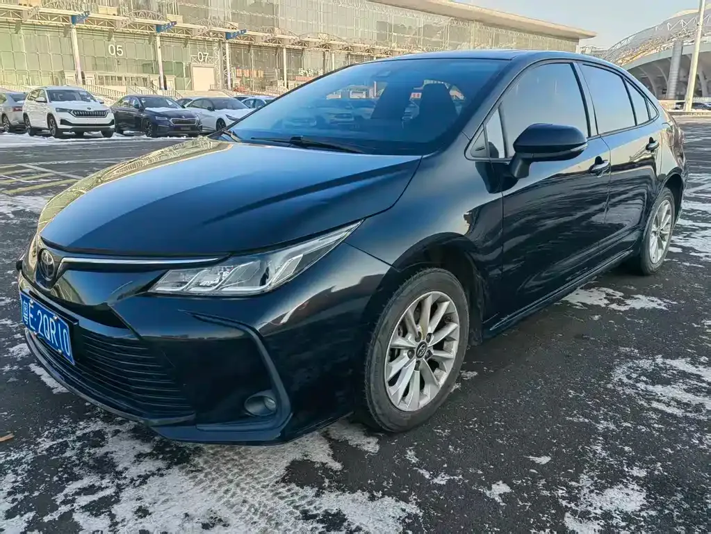 Toyota Corolla 2022 из CN, фото 1