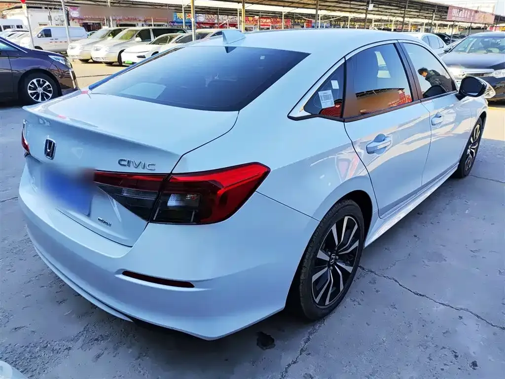 Honda Civic — фото 8