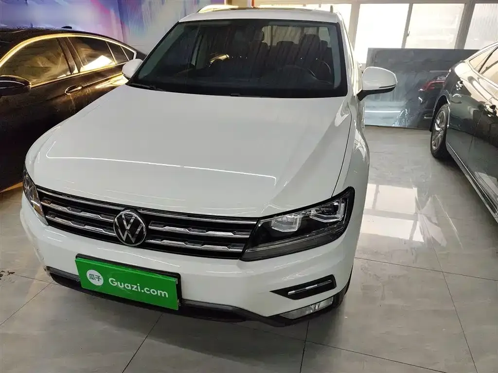 Volkswagen Tiguan L 2021 из CN, фото 3