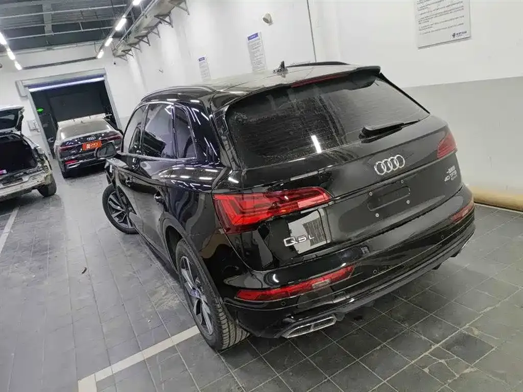 Audi Q5L 2024 из CN, фото 2