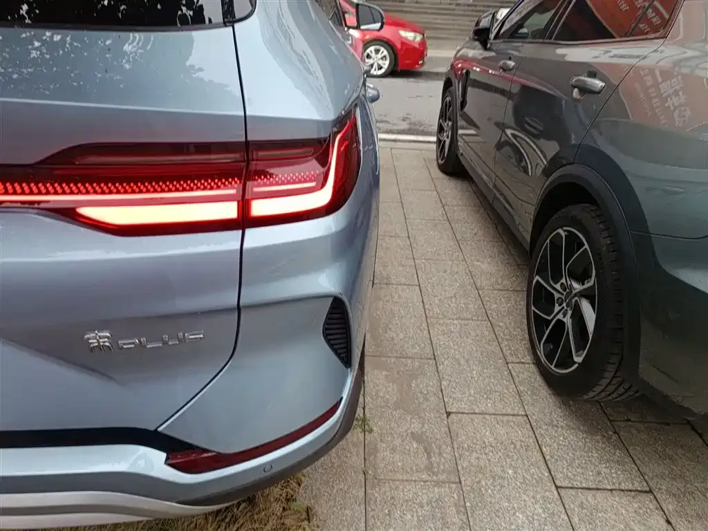 BYD PLUS New Energy — фото 10