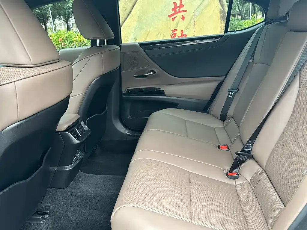 Lexus ES 2022 из CN, фото 10