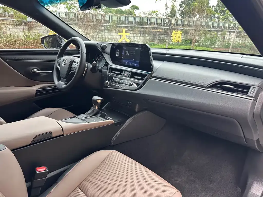Lexus ES 2022 из CN, фото 7