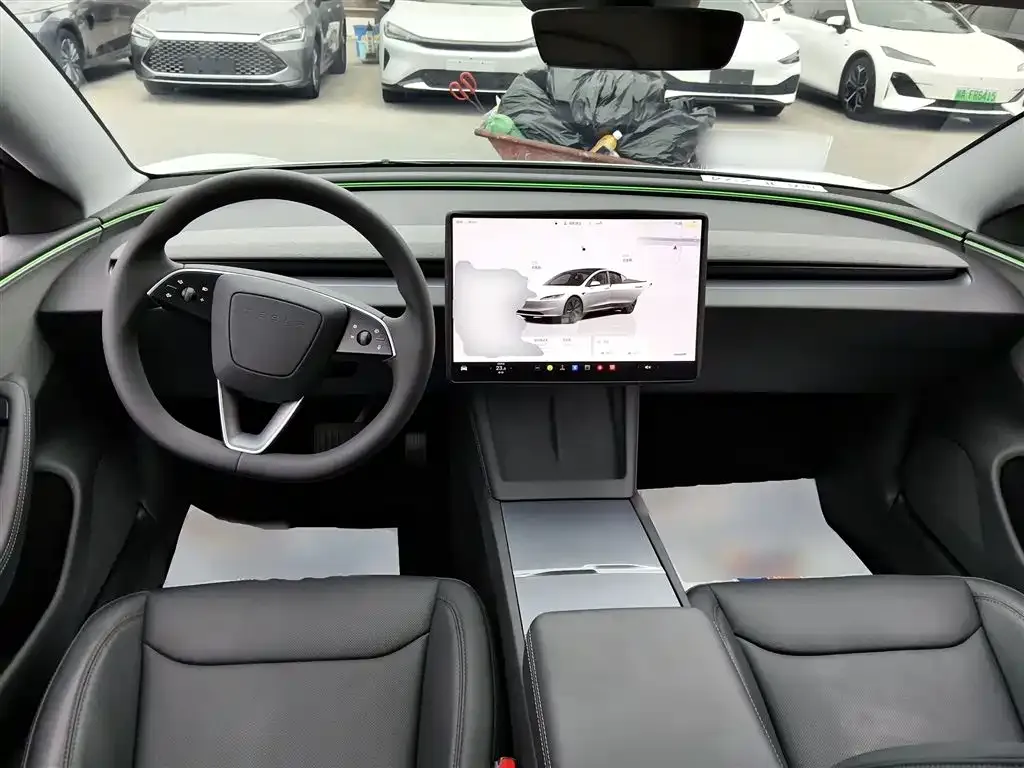Tesla Model 3 — фото 9