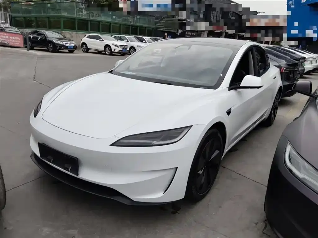 Tesla Model 3 — фото 6