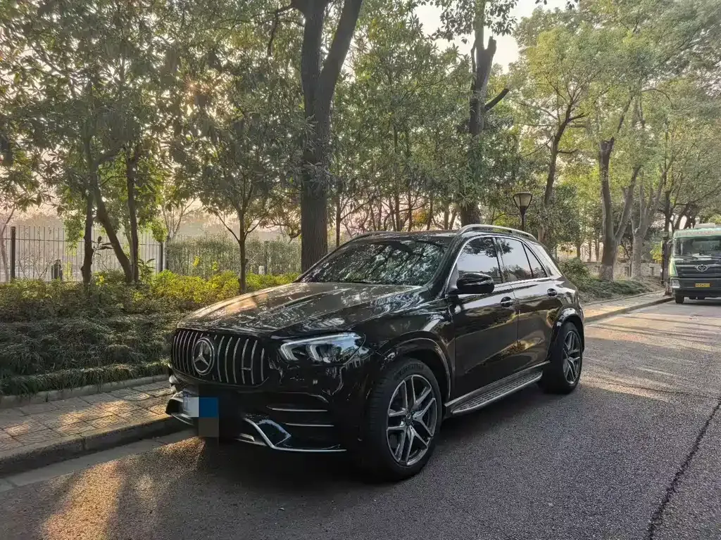 Mercedes-Benz GLE AMG — фото 1