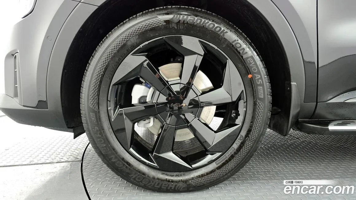Kia Sorento — фото 7