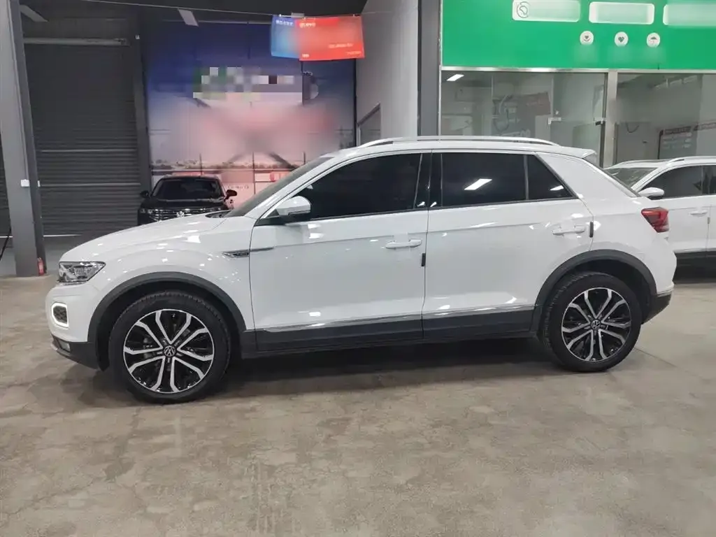Volkswagen T-Roc 2022 из CN, фото 10