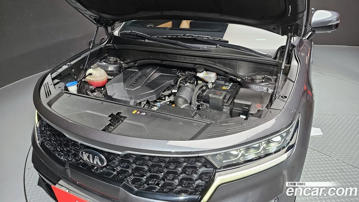 Kia Sorento — фото 10