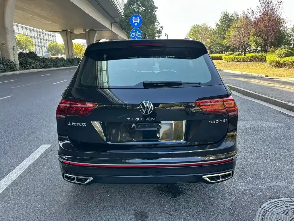 Volkswagen Tiguan L — фото 6