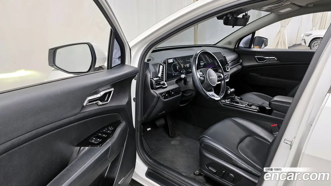 Kia Sportage — фото 10