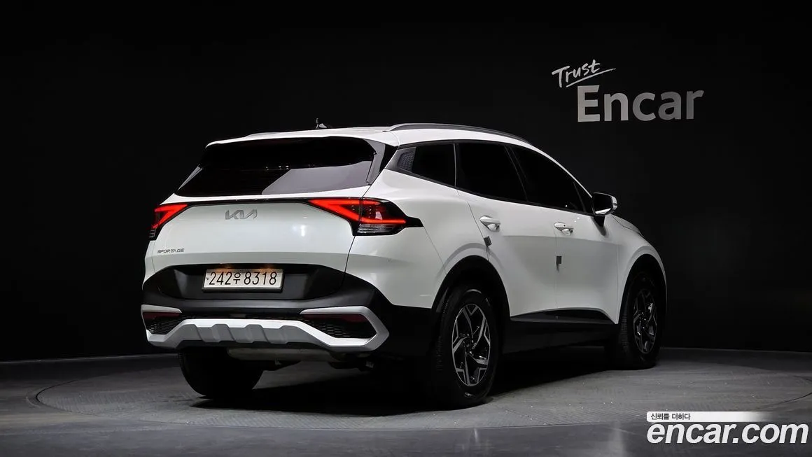 Kia Sportage — фото 8