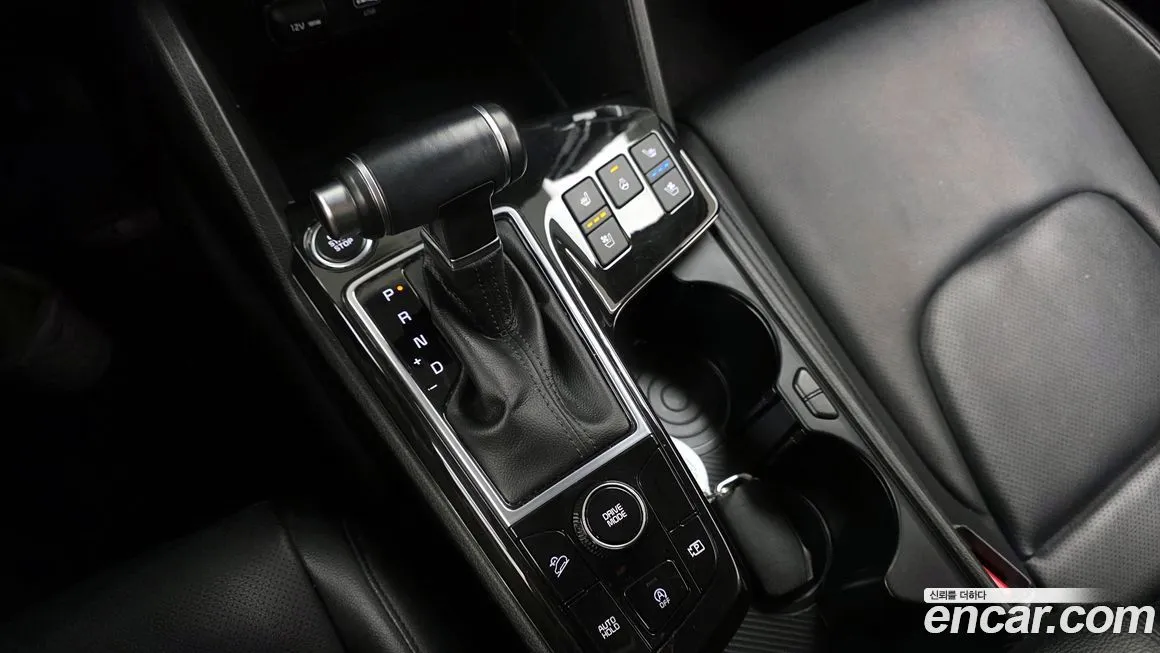 Kia Sportage — фото 9