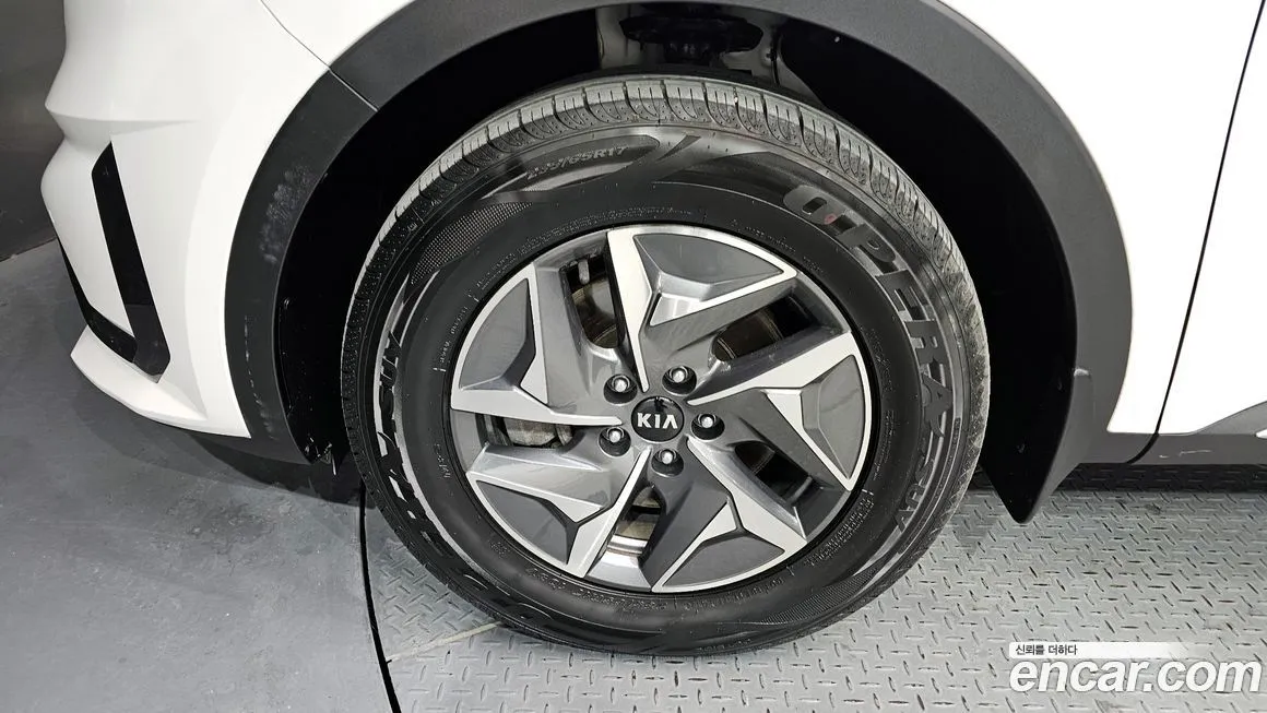 Kia Sorento — фото 8
