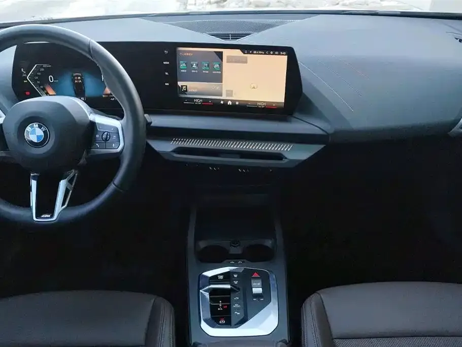 BMW 2 Series 2025 из CN, фото 4