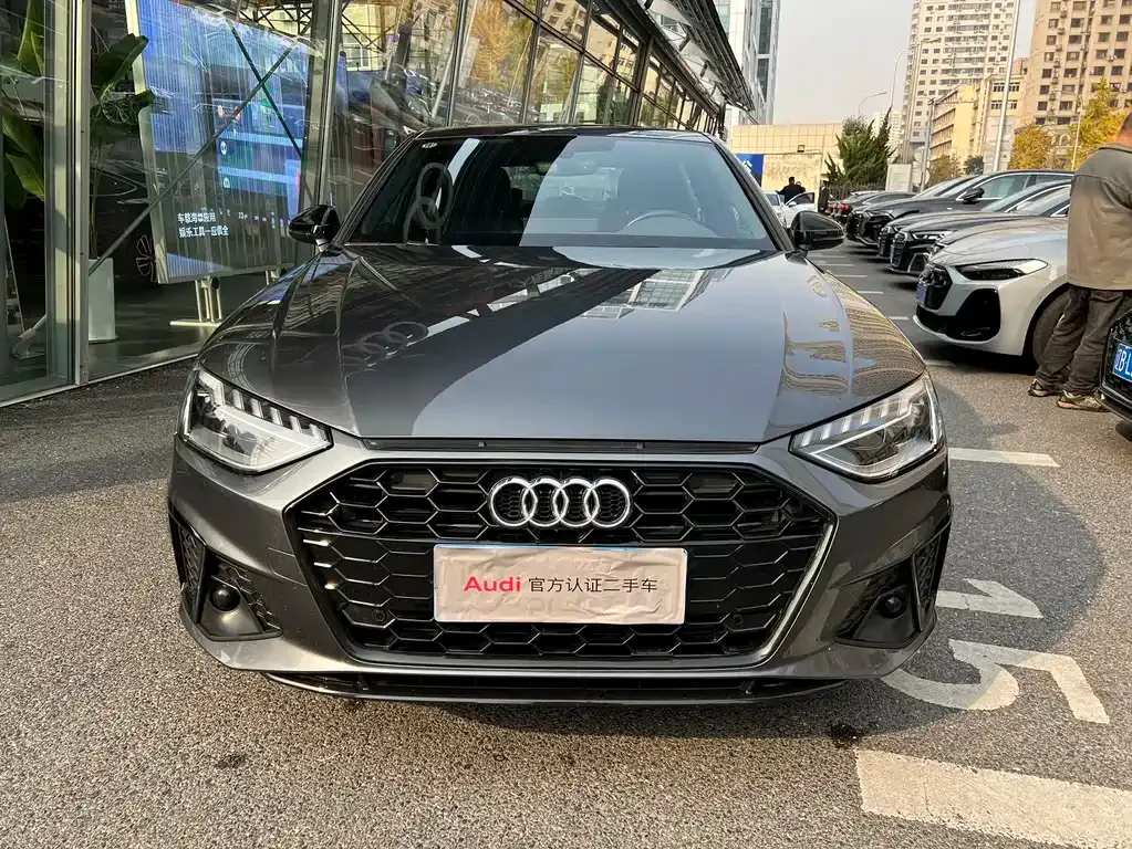 Audi A4L 2023 из CN, фото 8