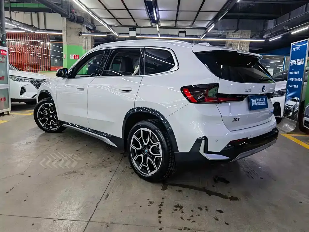 BMW X1 — фото 10
