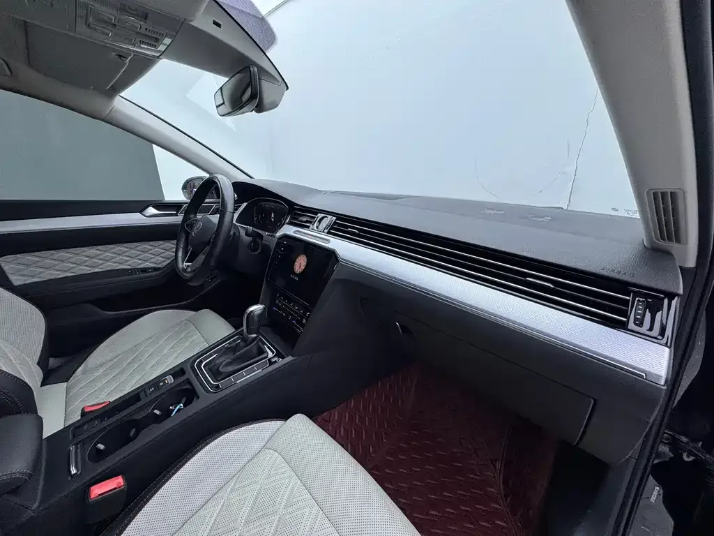 Volkswagen Magotan 2023 из CN, фото 5