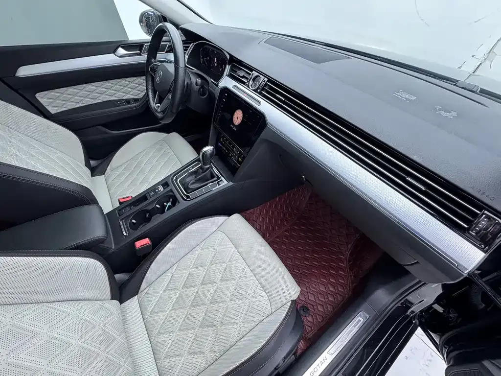 Volkswagen Magotan 2023 из CN, фото 6