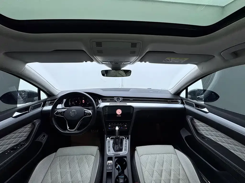 Volkswagen Magotan 2023 из CN, фото 10