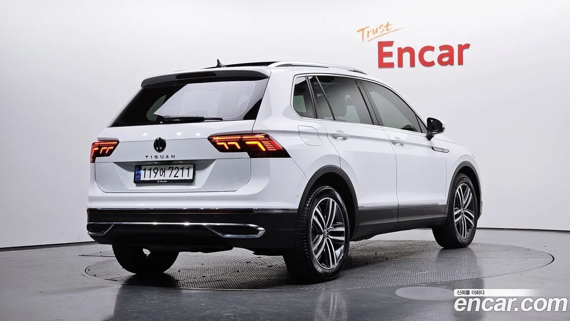 Volkswagen Tiguan — фото 2