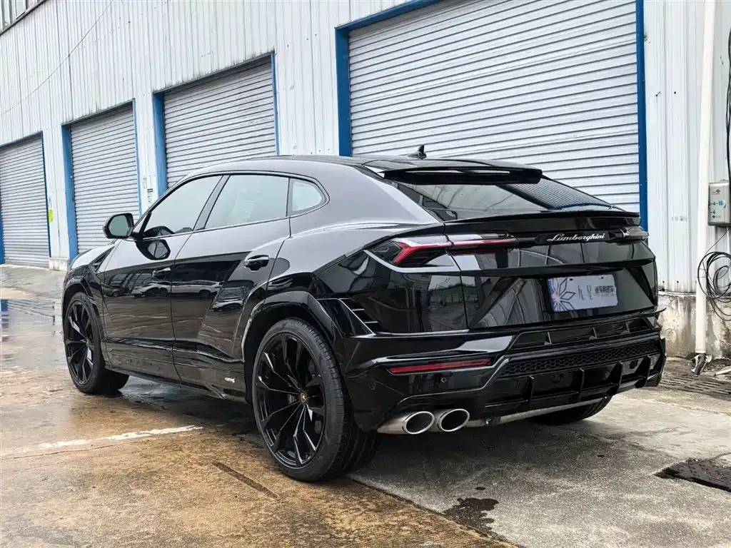 Lamborghini Urus 2023 из CN, фото 5