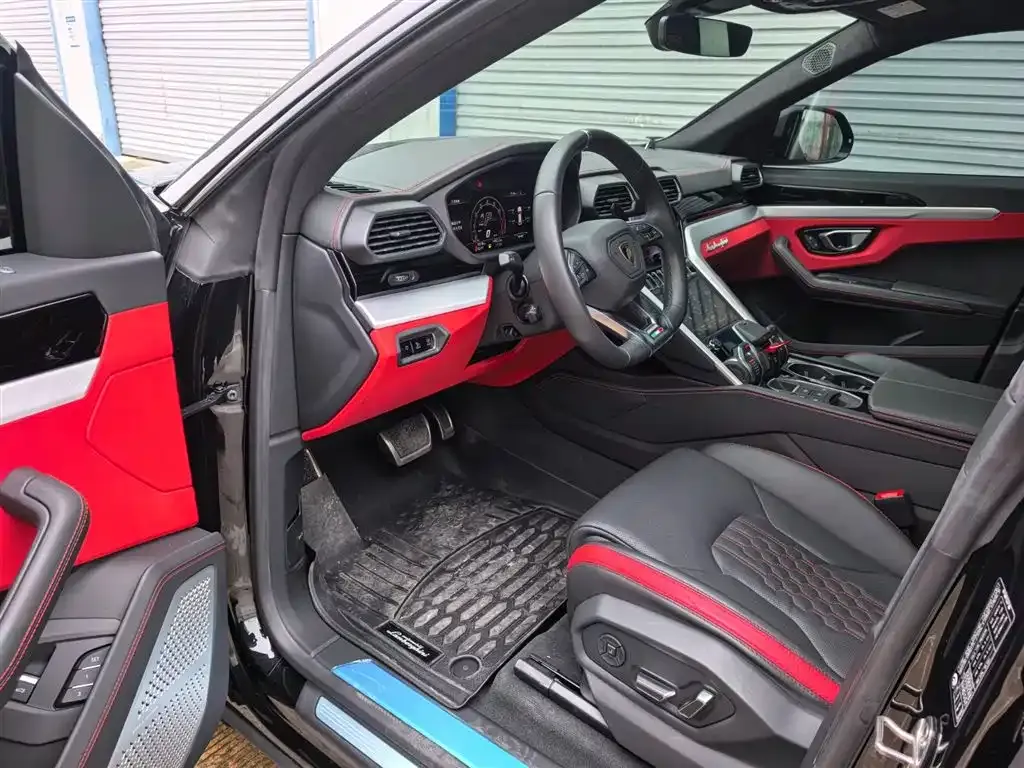 Lamborghini Urus 2023 из CN, фото 3
