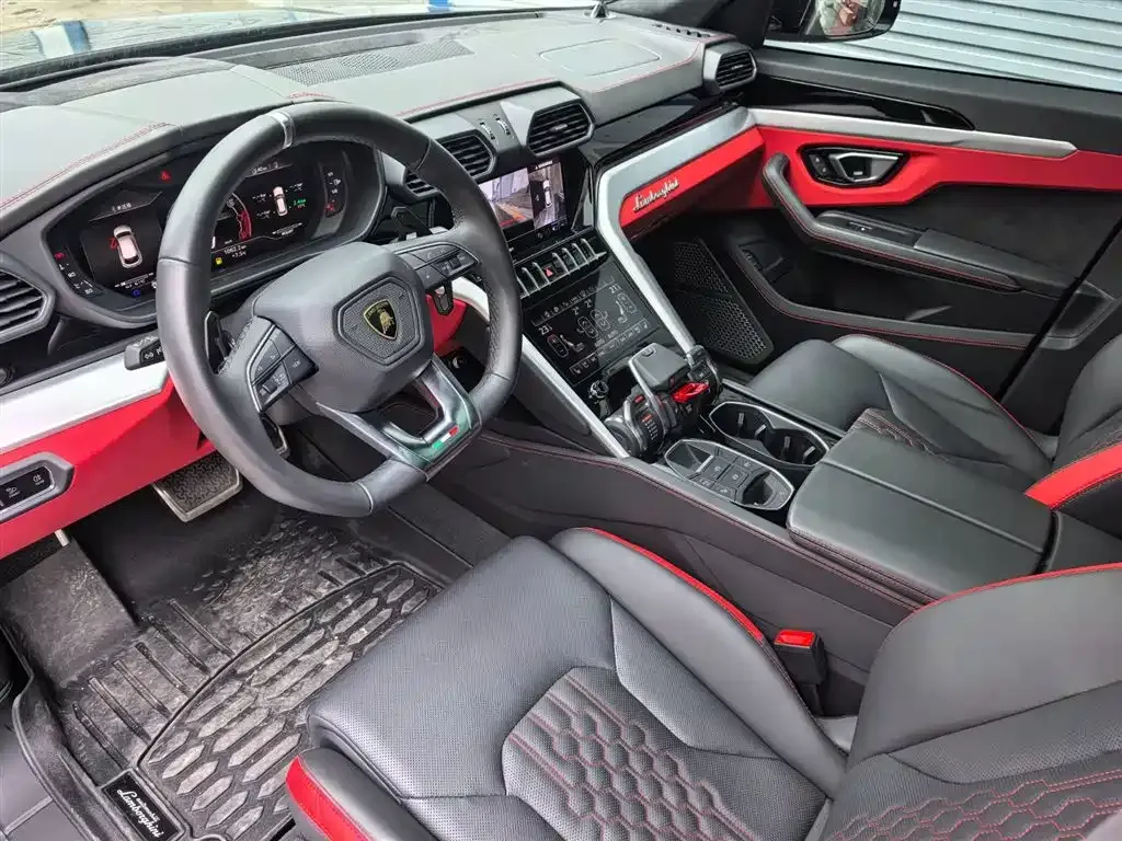 Lamborghini Urus 2023 из CN, фото 6