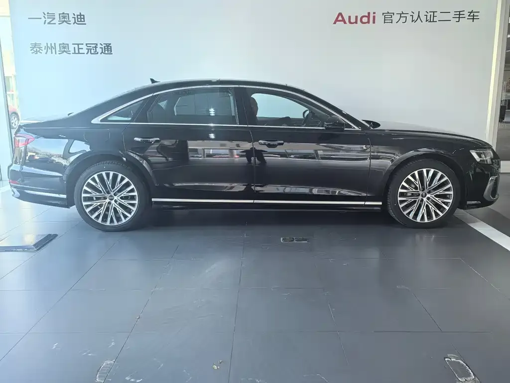 Audi A8 2024 из CN, фото 9