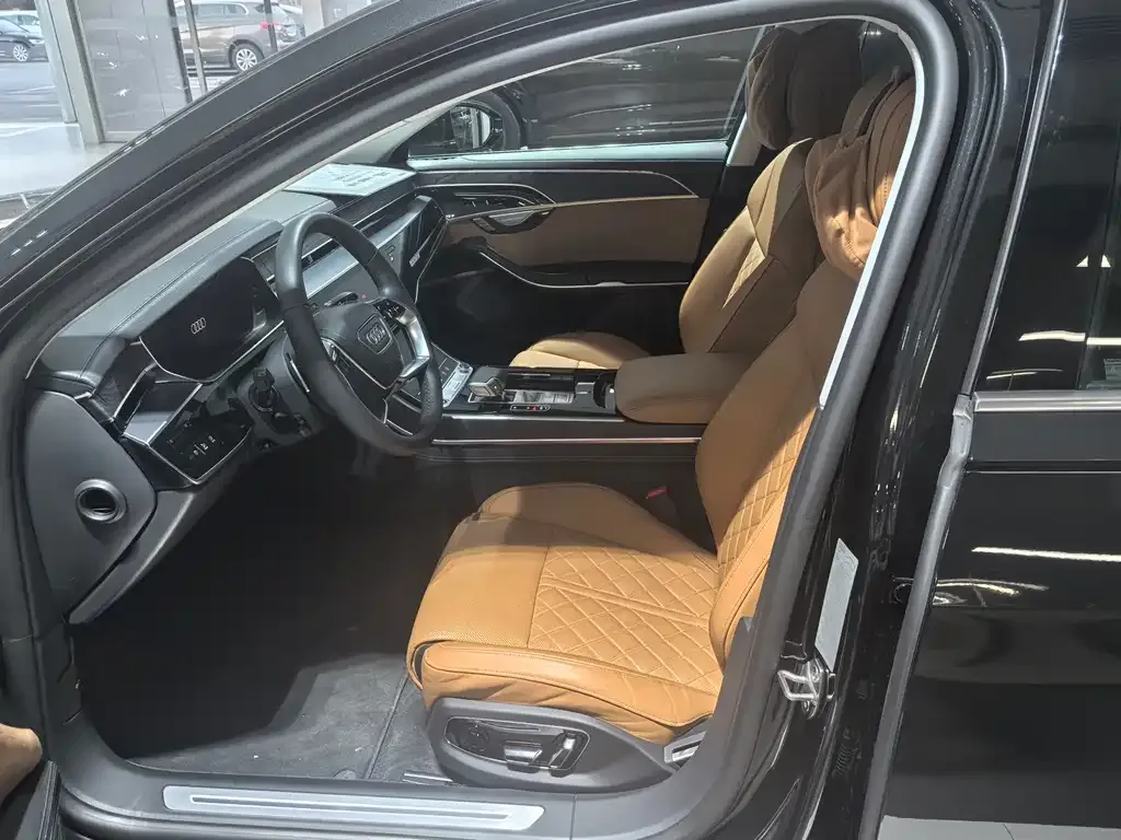 Audi A8 2024 из CN, фото 7