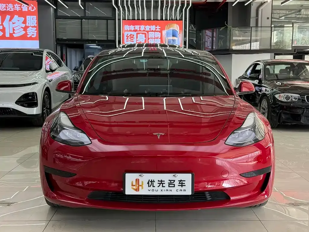 Tesla Model 3 — фото 6