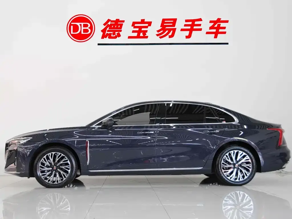 Hongqi H5 — фото 6