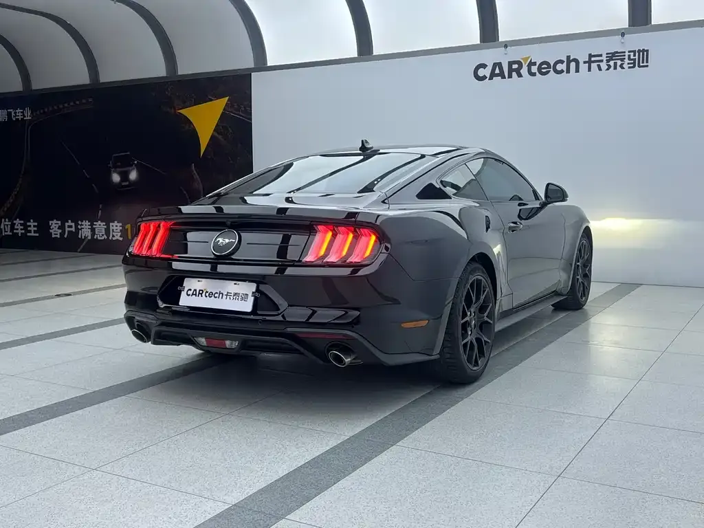 Ford Mustang 2023 из CN, фото 5